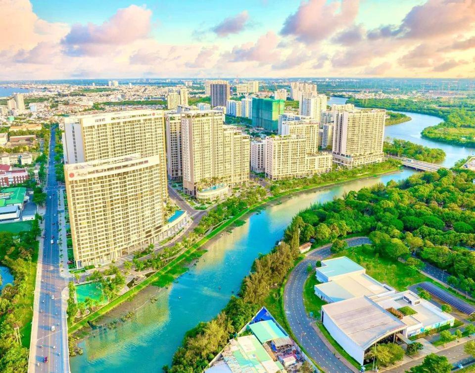 The Peak Midtown Twobedroom With Balcony Хошимин Экстерьер фото