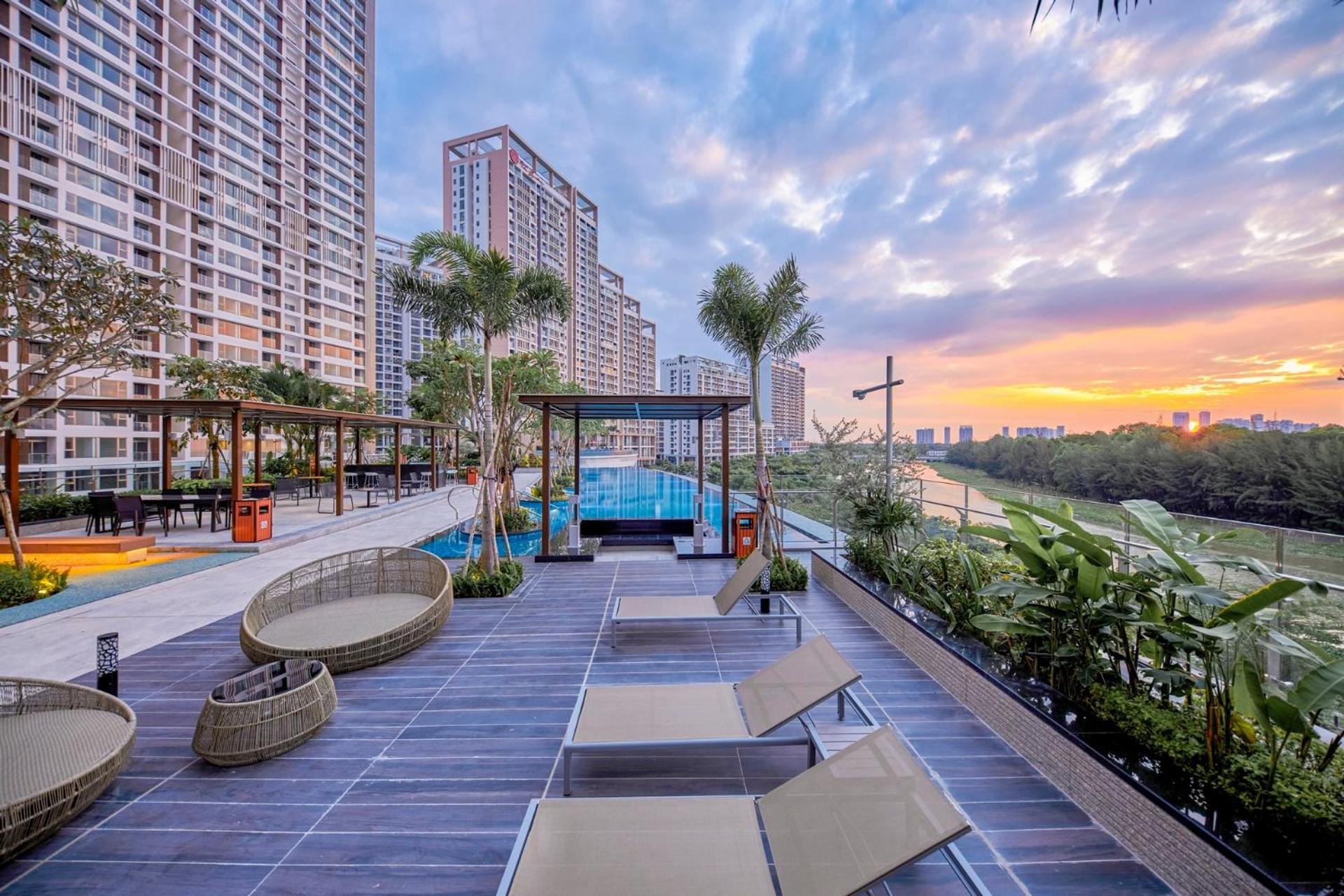 The Peak Midtown Twobedroom With Balcony Хошимин Экстерьер фото
