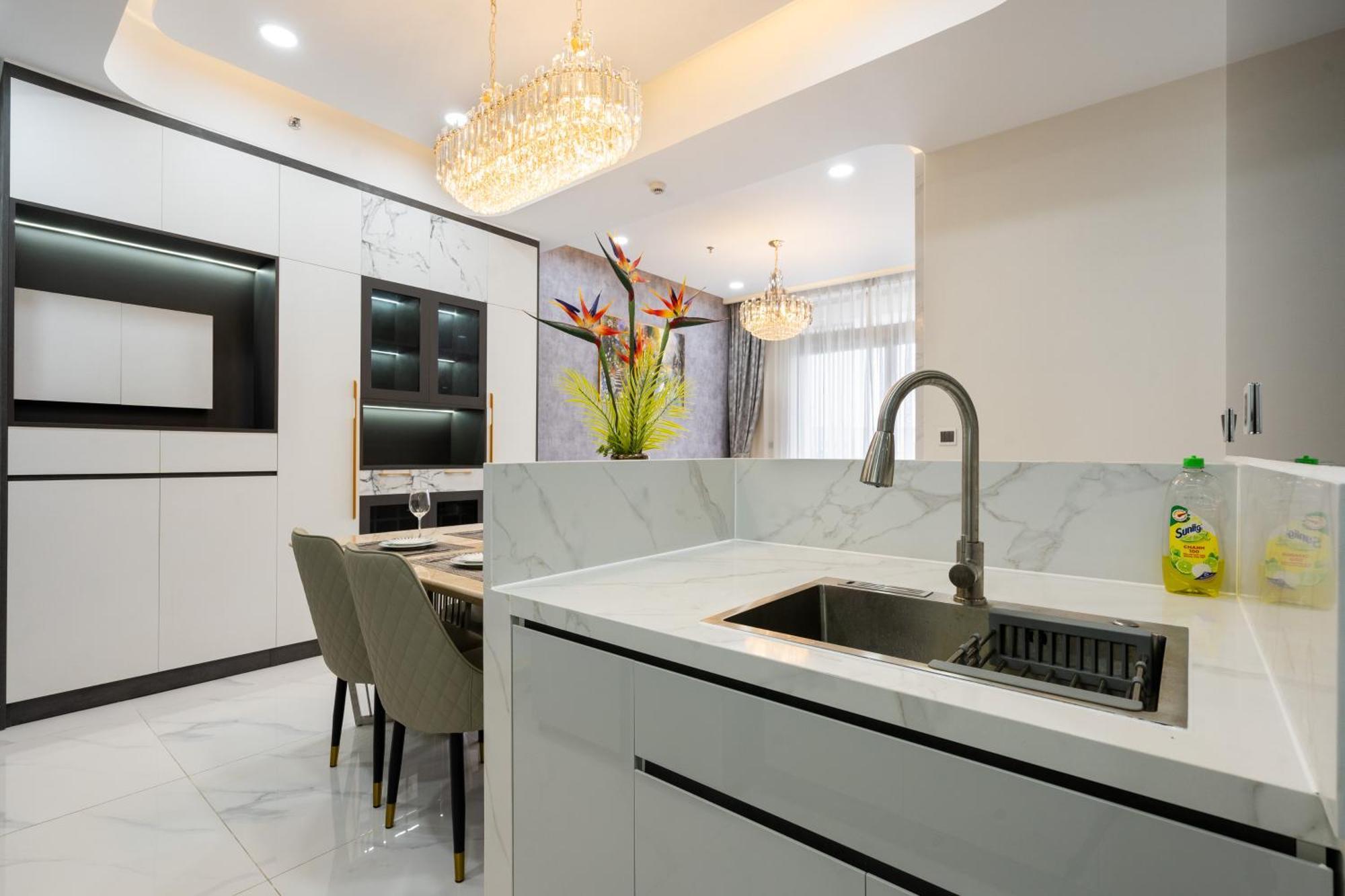 The Peak Midtown Twobedroom With Balcony Хошимин Экстерьер фото