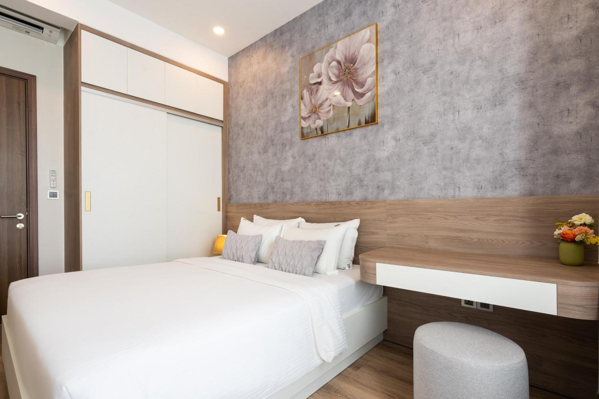 The Peak Midtown Twobedroom With Balcony Хошимин Экстерьер фото