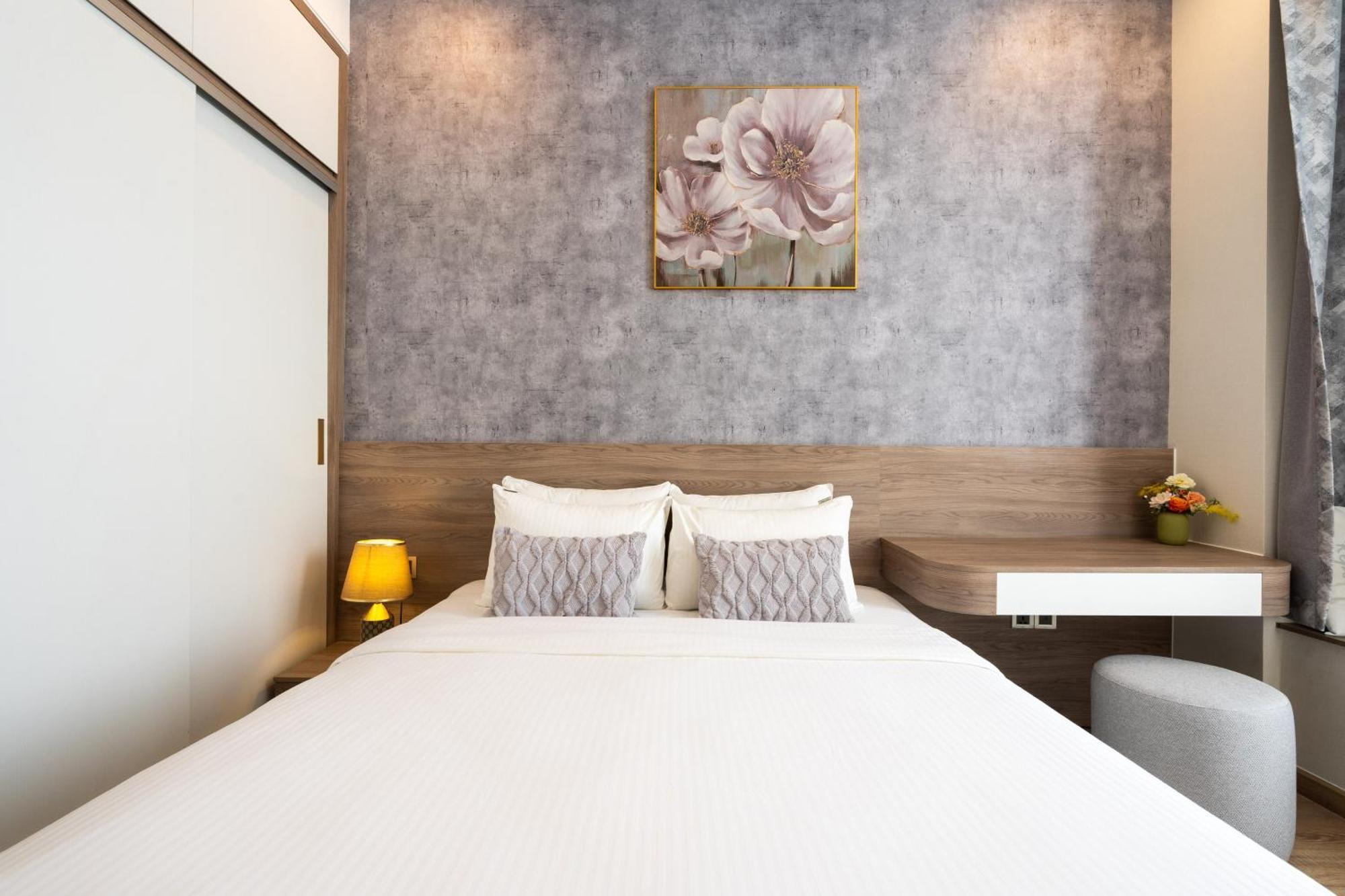 The Peak Midtown Twobedroom With Balcony Хошимин Экстерьер фото