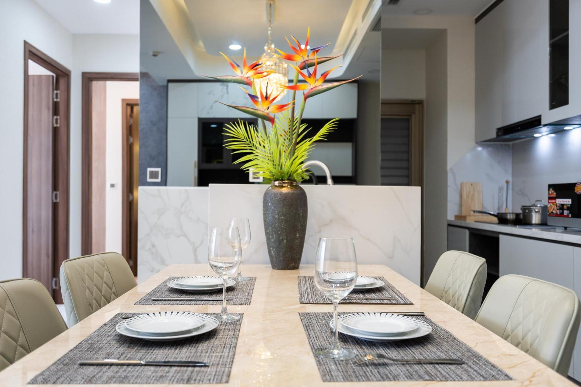 The Peak Midtown Twobedroom With Balcony Хошимин Экстерьер фото